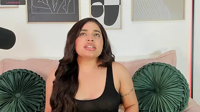 RachelRusso online show from February 27, 5:34 am