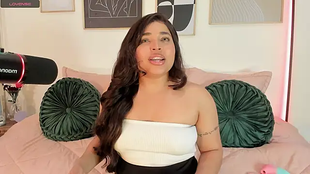 RachelRusso online show from March 6, 5:14 am