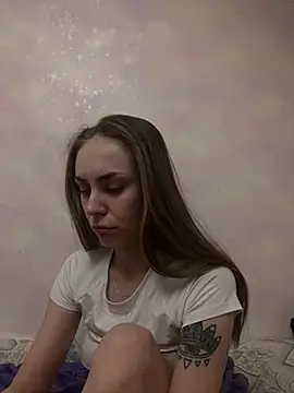 White Lu online show from February 25, 9:13 pm