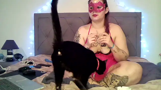 Snapshot of bunnyfox420 chatting on January 24, 12:52 am bunnyfox420 online show from January 24, 12:52 am