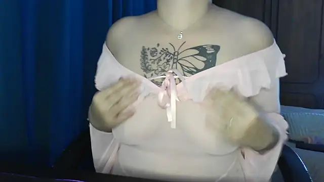 Snapshot of bunnyfox420 chatting on November 24, 6:18 pm bunnyfox420 online show from November 24, 6:18 pm