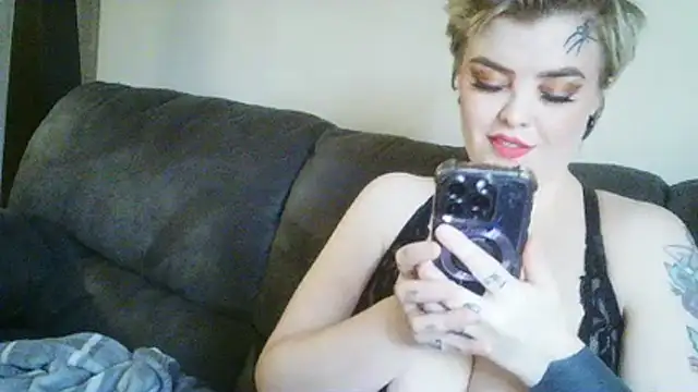 bisexmillenials online show from December 22, 6:38 pm