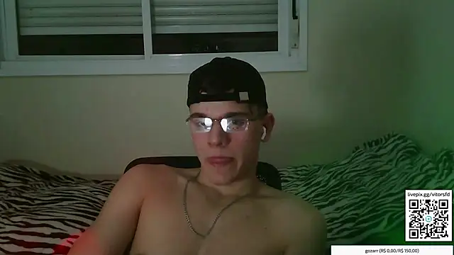 Snapshot of vitorsafado19 chatting on November 5, 1:49 am vitorsafado19 online show from November 5, 1:49 am