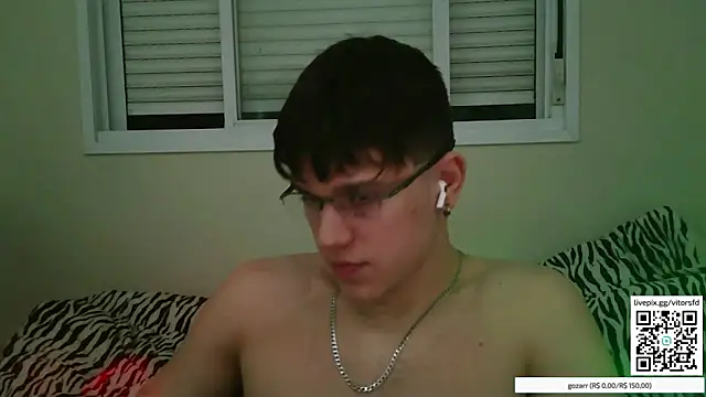 Snapshot of vitorsafado19 chatting on November 24, 1:49 am vitorsafado19 online show from November 24, 1:49 am