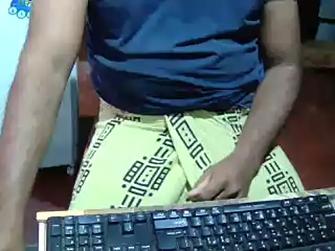 Snapshot of lolboy1234Z chatting on November 10, 11:37 pm lolboy1234Z online show from November 10, 11:37 pm