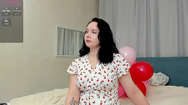 maya suun online show from February 7, 8:33 am