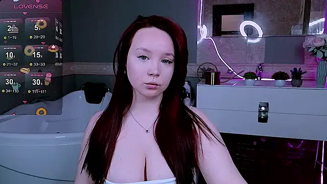 maya suun online show from May 6, 1:25 am