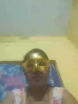 Snapshot of mahi43 chatting on January 22, 4:44 pm mahi43 online show from January 22, 4:44 pm