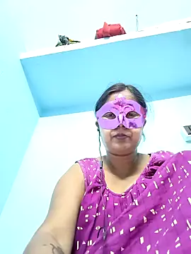 Snapshot of mahi43 chatting on January 27, 8:17 pm mahi43 online show from January 27, 8:17 pm