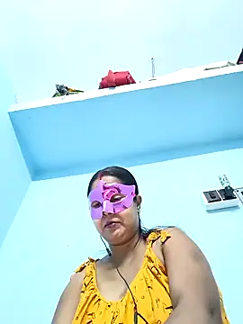 Snapshot of mahi43 chatting on January 30, 7:07 am mahi43 online show from January 30, 7:07 am