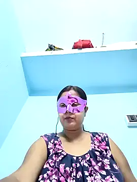 Snapshot of mahi43 chatting on February 4, 5:01 pm mahi43 online show from February 4, 5:01 pm