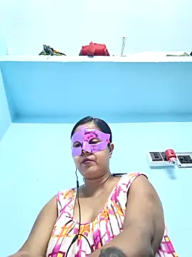 Snapshot of mahi43 chatting on February 14, 4:52 pm mahi43 online show from February 14, 4:52 pm