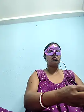 Snapshot of mahi43 chatting on February 15, 5:28 pm mahi43 online show from February 15, 5:28 pm