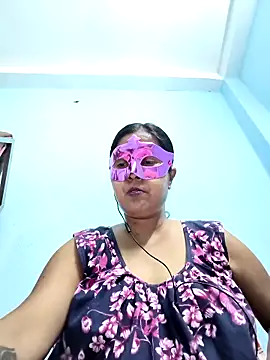 Snapshot of mahi43 chatting on February 18, 4:16 pm mahi43 online show from February 18, 4:16 pm