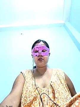 Snapshot of mahi43 chatting on February 25, 6:20 pm mahi43 online show from February 25, 6:20 pm