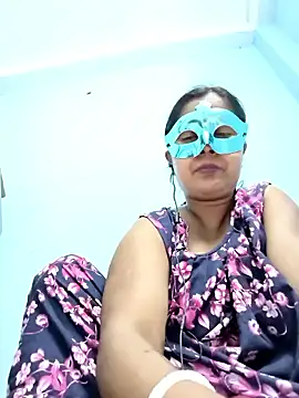 Snapshot of mahi43 chatting on March 22, 10:15 pm mahi43 online show from March 22, 10:15 pm
