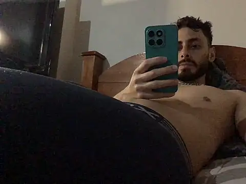 Nooneisthis online show from March 25, 7:03 am