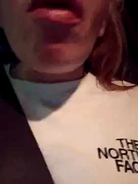 Snapshot of barbieinbondage7 chatting on March 17, 7:01 am barbieinbondage7 online show from March 17, 7:01 am