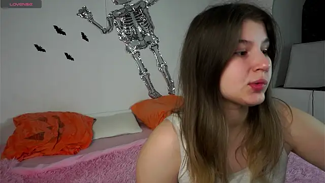 Snapshot of nawuwu chatting on November 7, 6:13 am nawuwu online show from November 7, 6:13 am