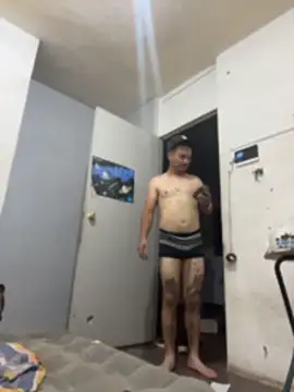 paullliliu online show from June 20, 5:32 am
