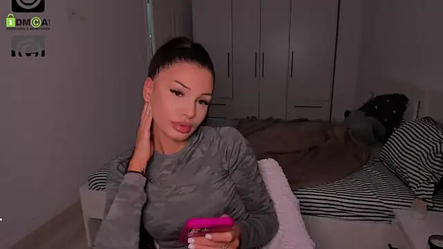 HelenShawn online show from September 25, 7:34 am