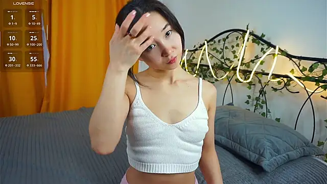 VeronaCritchlow online show from November 11, 7:52 am