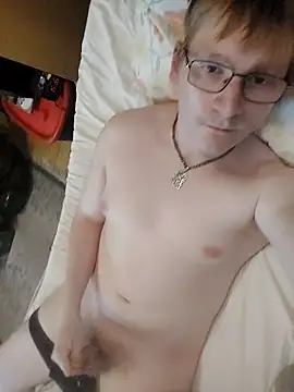 Arttuforyounakedboy online show from March 23, 1:37 pm