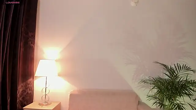 Hannah Jonhson online show from February 5, 3:33 am