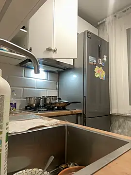 Snapshot of Donna_Sun chatting on February 10, 6:35 pm Donna Sun online show from February 10, 6:35 pm