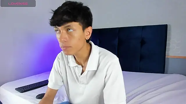 Snapshot of Im_Kael chatting on January 31, 3:22 pm Im Kael online show from January 31, 3:22 pm