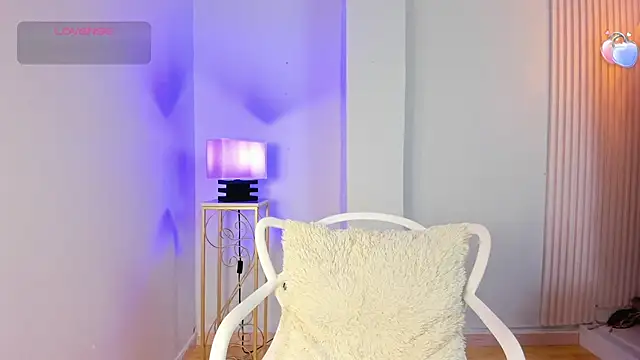 alana rossetti online show from July 15, 7:08 pm