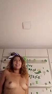 Snapshot of Zoedaniels chatting on March 18, 12:05 am Zoedaniels online show from March 18, 12:05 am