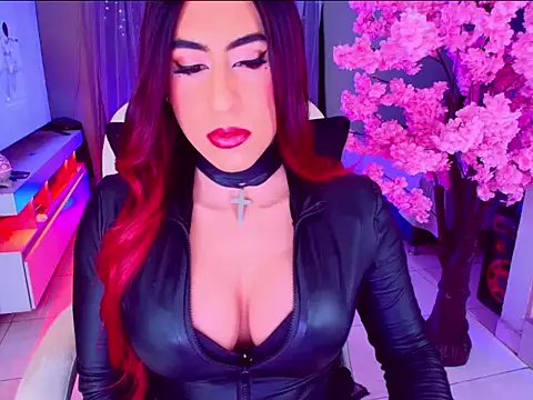 latexgoddes online show from November 7, 5:29 am