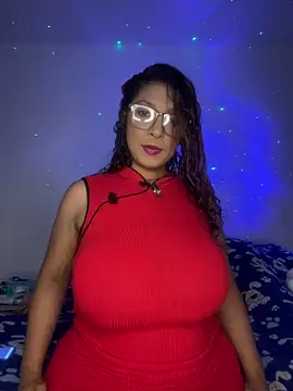 Snapshot of ALEXANDRA95 chatting on February 16, 3:47 am ALEXANDRA95 online show from February 16, 3:47 am