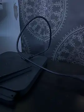 luiriv04 online show from March 8, 8:33 am