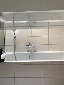 Snapshot of The_Rocket chatting on February 28, 12:31 pm The Rocket online show from February 28, 12:31 pm