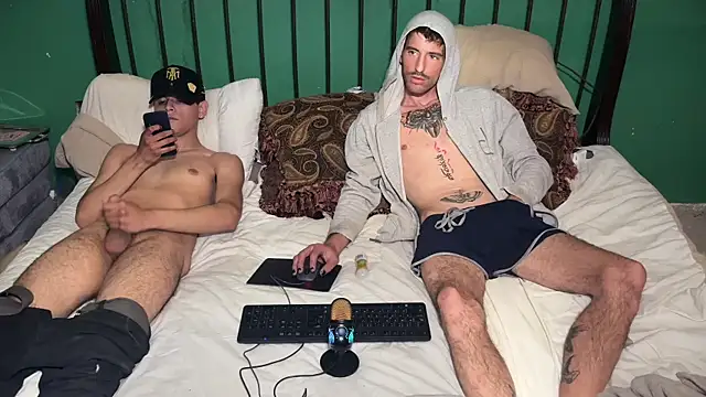 Snapshot of badrolemodelx chatting on March 9, 2:43 pm badrolemodelx online show from March 9, 2:43 pm