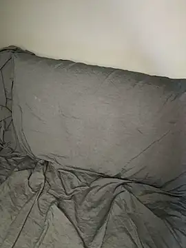 lovesgirl0 online show from December 3, 6:06 pm