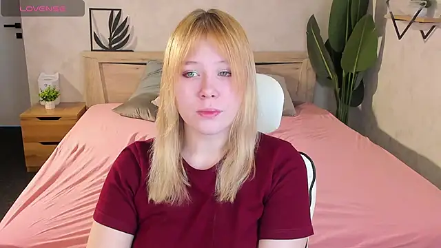 Amy Kimberlly online show from December 14, 11:53 pm