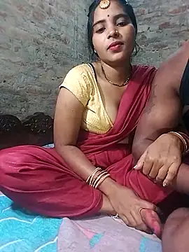 Snapshot of Simrandeshipp chatting on March 2, 4:32 pm Simrandeshipp online show from March 2, 4:32 pm