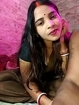 Snapshot of Simrandeshipp chatting on March 19, 5:17 pm Simrandeshipp online show from March 19, 5:17 pm