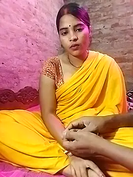 Snapshot of Simrandeshipp chatting on March 22, 6:58 pm Simrandeshipp online show from March 22, 6:58 pm