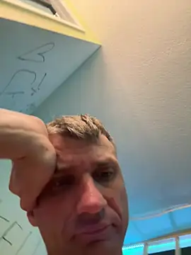 sexyhotstud12 online show from February 26, 3:10 am