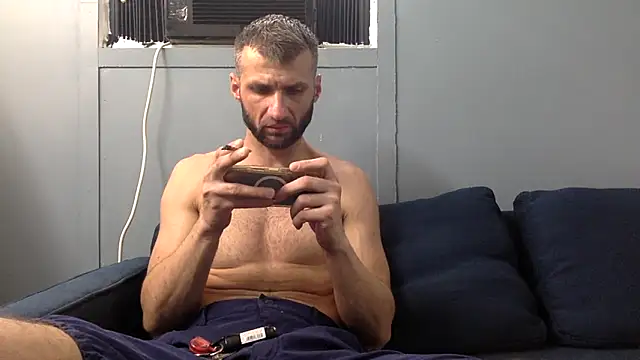 sexyhotstud12 online show from December 14, 7:07 pm