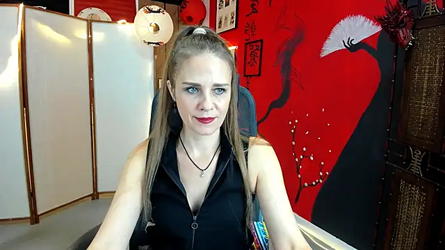 EmiliaBedy online show from October 16, 9:10 am