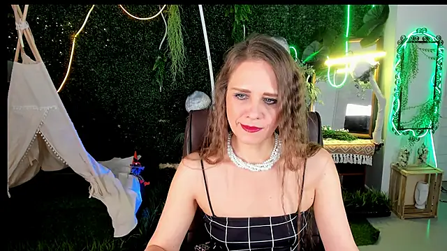 EmiliaBedy online show from December 14, 9:14 am