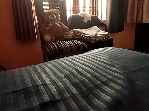 Aapsara  online show from March 4, 5:45 pm