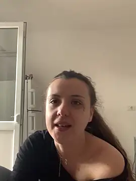 bunnythetailor online show from May 11, 6:19 am