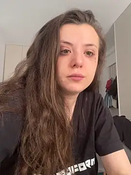 bunnythetailor online show from June 3, 2:19 pm