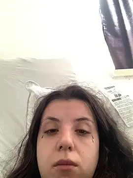 bunnythetailor online show from July 3, 8:21 am